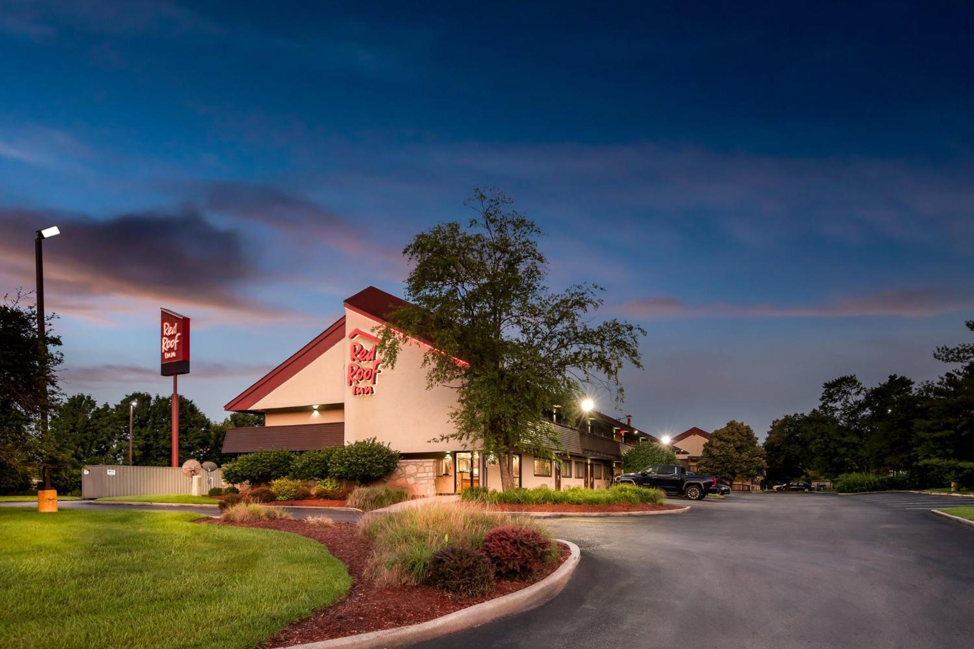 Red Roof Inn Indianapolis North - College Park Exterior foto
