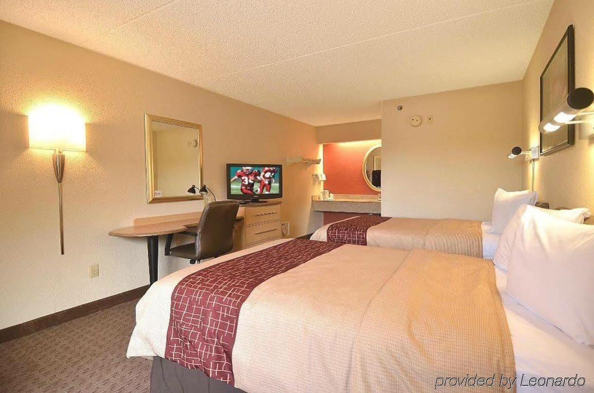 Red Roof Inn Indianapolis North - College Park Exterior foto